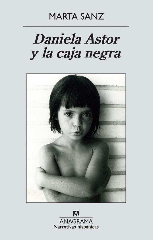 DANIELA ASTOR Y LA CAJA NEGRA | 9788433997623 | SANZ PASTOR, MARTA | Llibreria Online de Vilafranca del Penedès | Comprar llibres en català