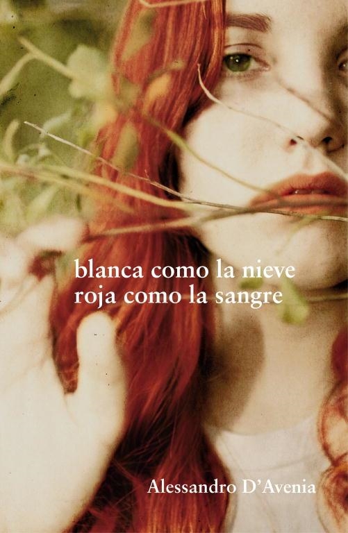 BLANCA COMO LA NIEVE ROJA COMO LA SANGRE | 9788425344244 | DAVENIA, A | Llibreria Online de Vilafranca del Penedès | Comprar llibres en català