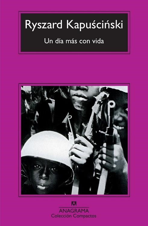 UN DIA MAS CON VIDA | 9788433973856 | KAPUSCINSKI, RYSZARD | Llibreria Online de Vilafranca del Penedès | Comprar llibres en català