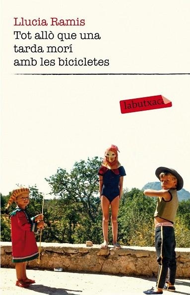 TOT ALLÒ QUE UNA TARDA MORÍ AMB LES BICICLETES | 9788499308197 | RAMIS, LLUCIA | Llibreria Online de Vilafranca del Penedès | Comprar llibres en català