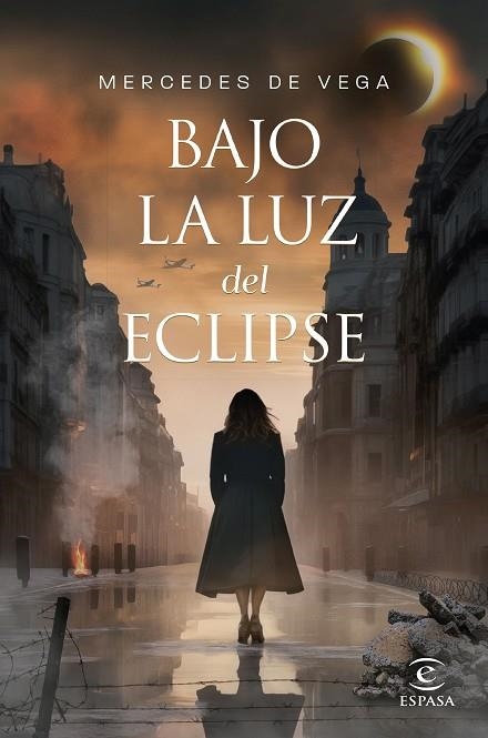 BAJO LA LUZ DEL ECLIPSE | 9788467072075 | DE VEGA, MERCEDES | Llibreria Online de Vilafranca del Penedès | Comprar llibres en català